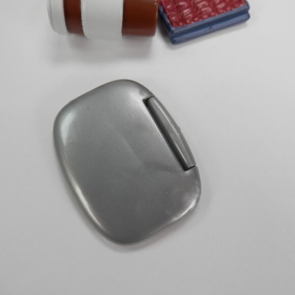 Small Group of 2000s My Scene Doll Miami Suitcase Boombox Radio Coffee Wallet - Picture 6 of 6